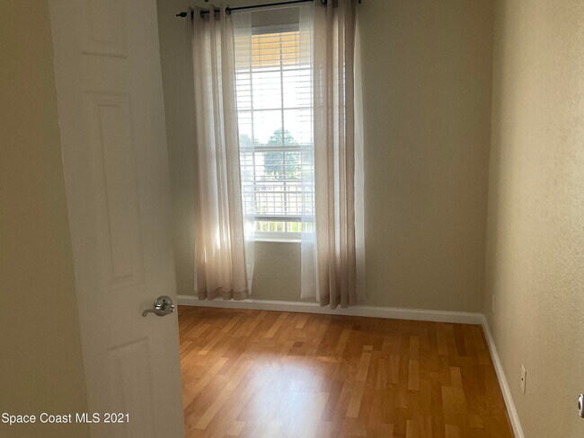 Building Photo - 1626 Peregrine Cir