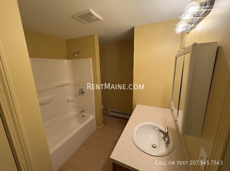 Building Photo - 53 Valley View Ln