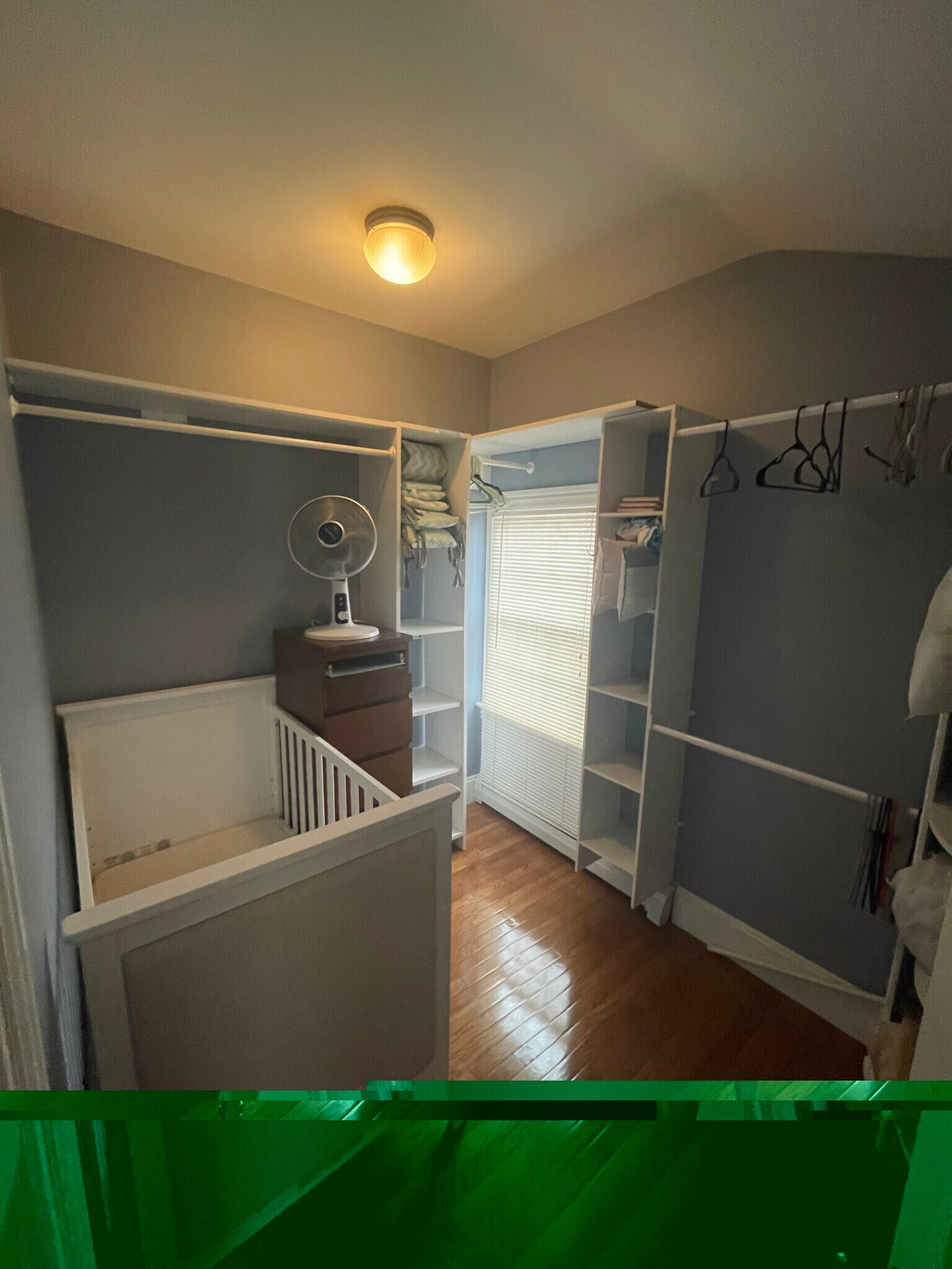 Building Photo - 14 Oak St