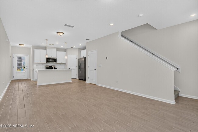 Building Photo - 39 Mellowood Ln