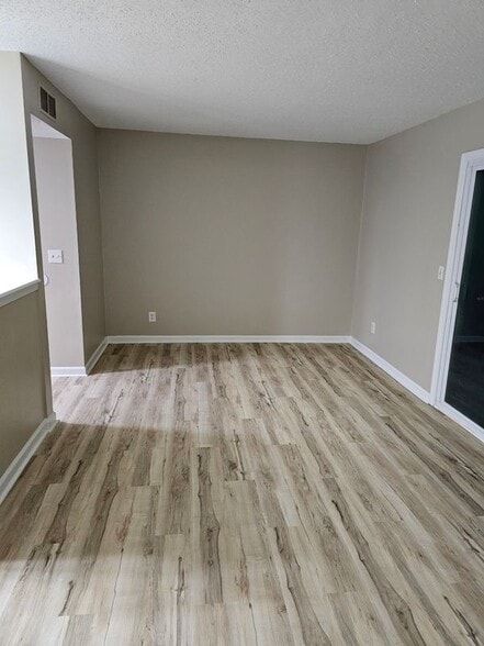 Building Photo - 2128 Terrace Club Ct