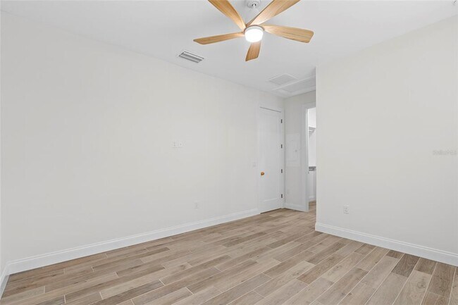 Building Photo - 1623 31st Ave N