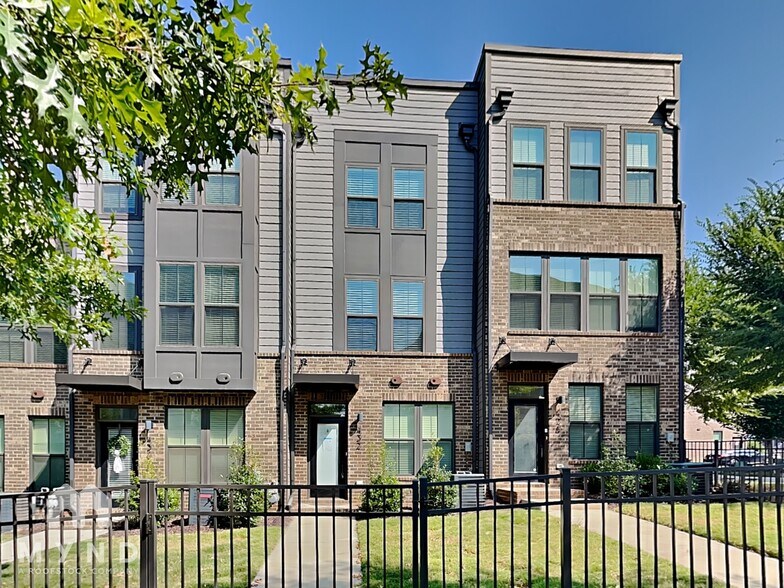 Building Photo - 432 W Tremont Ave