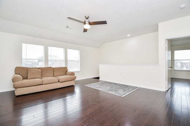 Building Photo - 9641 Weldridge Dr