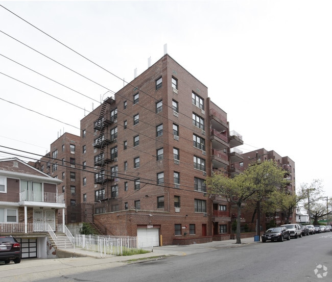 New Haven Towers 2210 New Haven Ave Far Rockaway NY 11691 Apartment