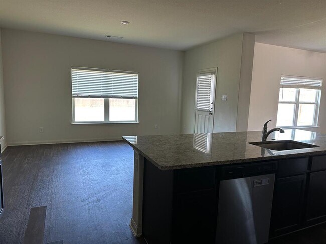 Building Photo - 225 Allington Cir