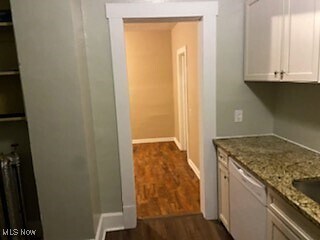 Building Photo - 429 Stinaff St