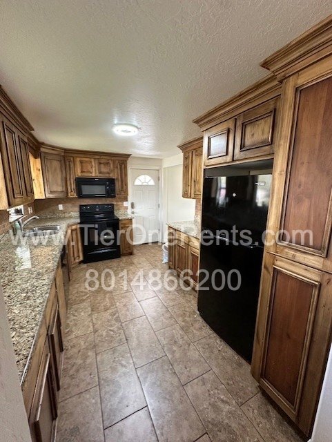 Building Photo - NO DEPOSIT option available for qualified renters!