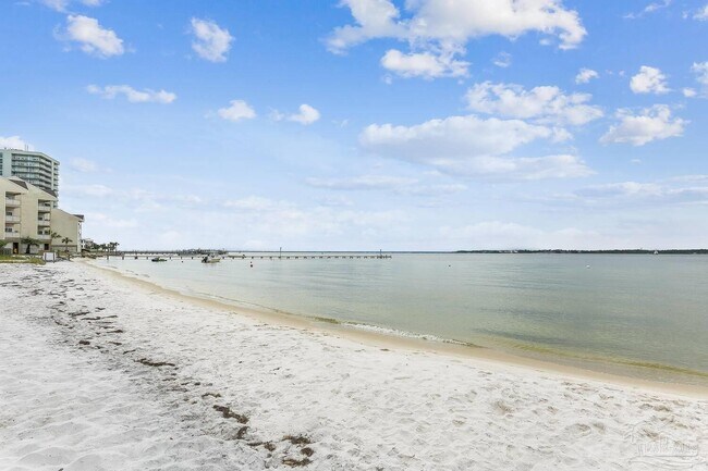 Building Photo - 1100 Fort Pickens Rd