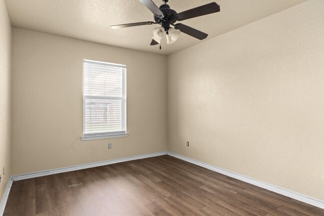 Building Photo - 411 Atlas Ave