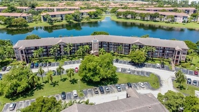 Building Photo - 850 SW 138th Ave