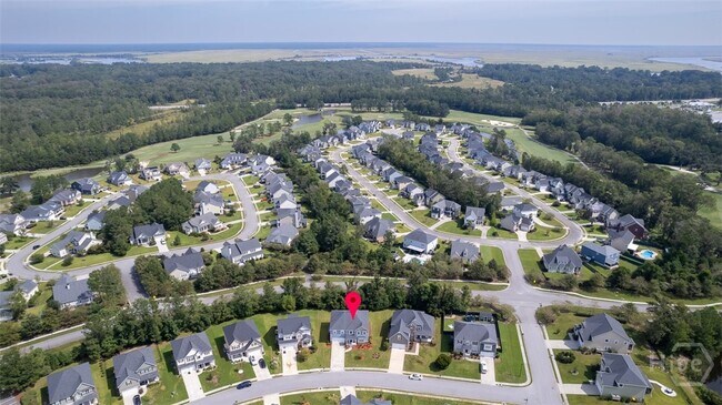 Building Photo - 225 Beckley Dr