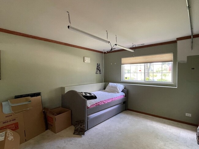 Building Photo - 2552 Hatfield Ct