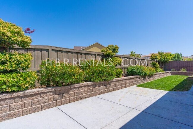 Building Photo - Ellis Neighborhood  | Spacious Single-Stor...