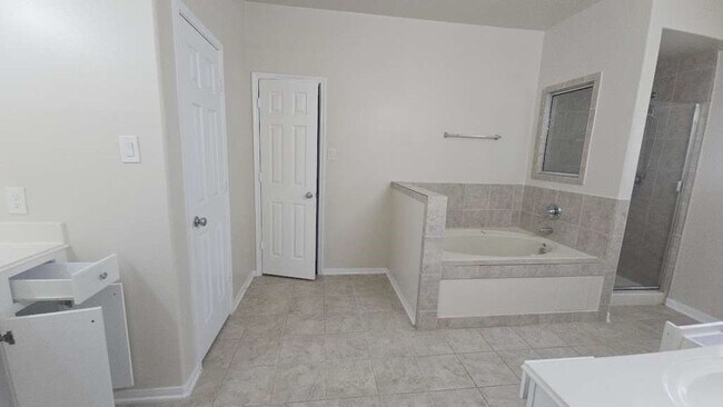Building Photo - 14902 Arvonshire Ct