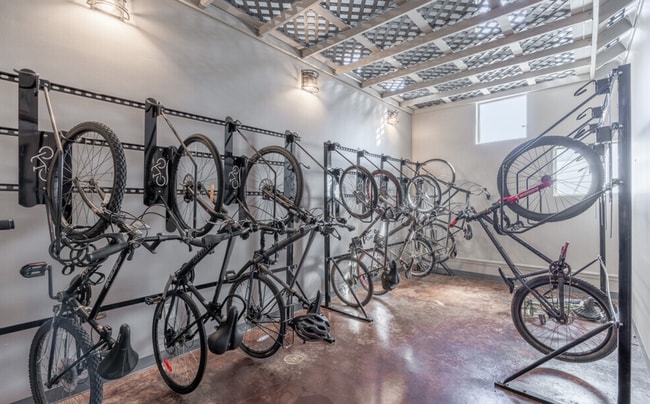 Building Photo - Charming Studio for Rent: Enjoy the Added Bonus of an Onsite Storage Closet!