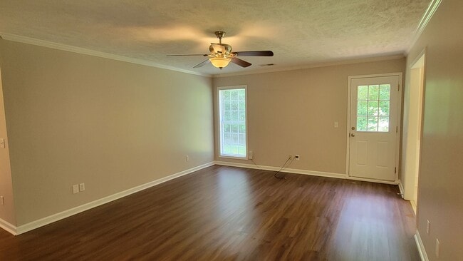 Building Photo - Laurel Creek Subdivision