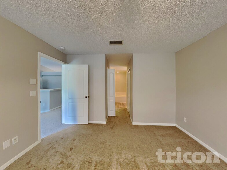 Building Photo - 938 Wood Dove Ct