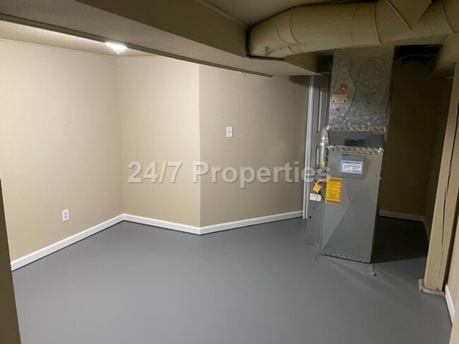 Building Photo - 2024-6813MF