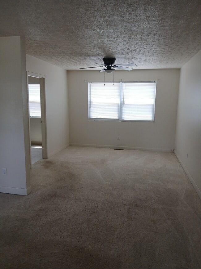 Building Photo - 166 Buckeye Cir