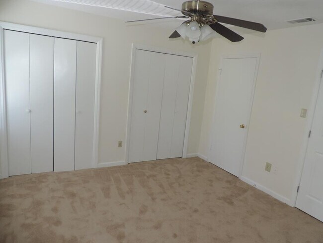 Building Photo - 2808 Ferret Ct