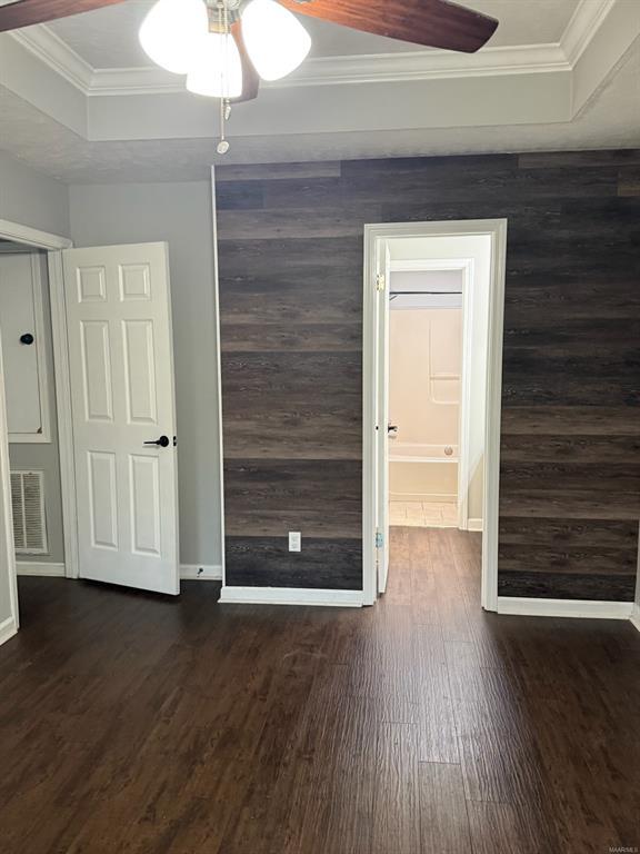 Building Photo - 8425 English Oak Loop