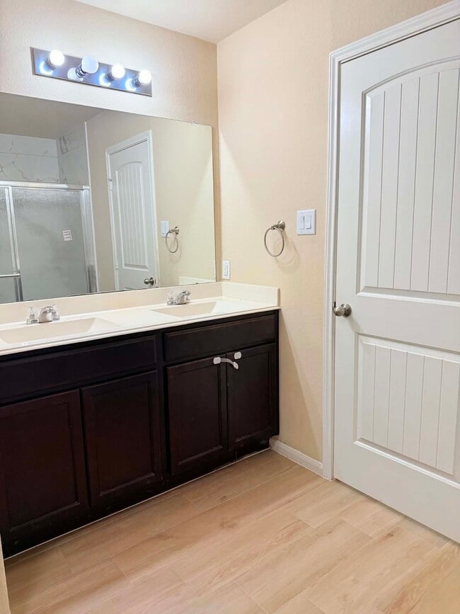 Building Photo - 9315 Claystone Ln