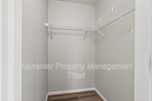 Building Photo - 4285 Cedarcroft Ct