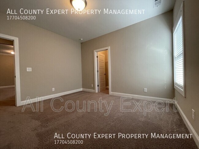 Building Photo - 4885 Hanson Farms Ln