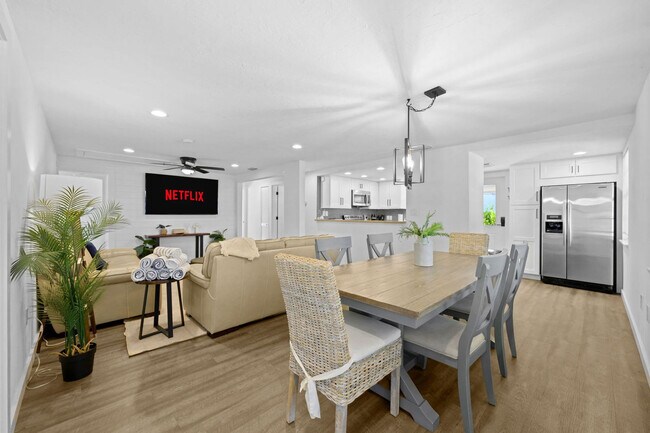 Building Photo - 2229 Alice Rd