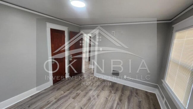 Building Photo - 1351 Amherst Pl