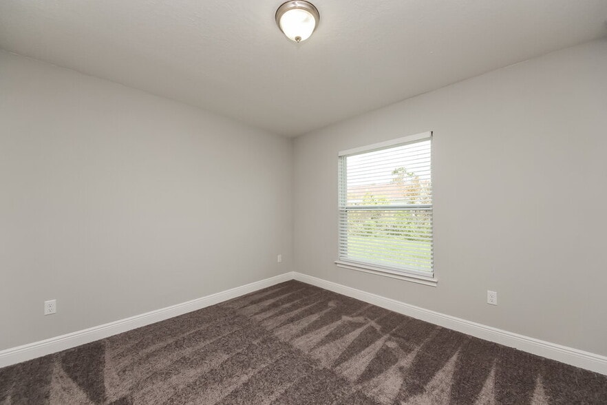 Building Photo - 155 Birmingham Dr