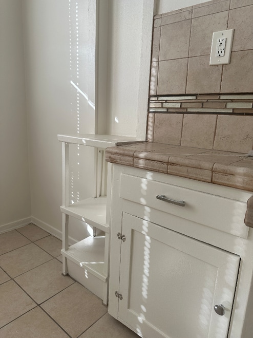 Building Photo - 3221 W 43rd Pl