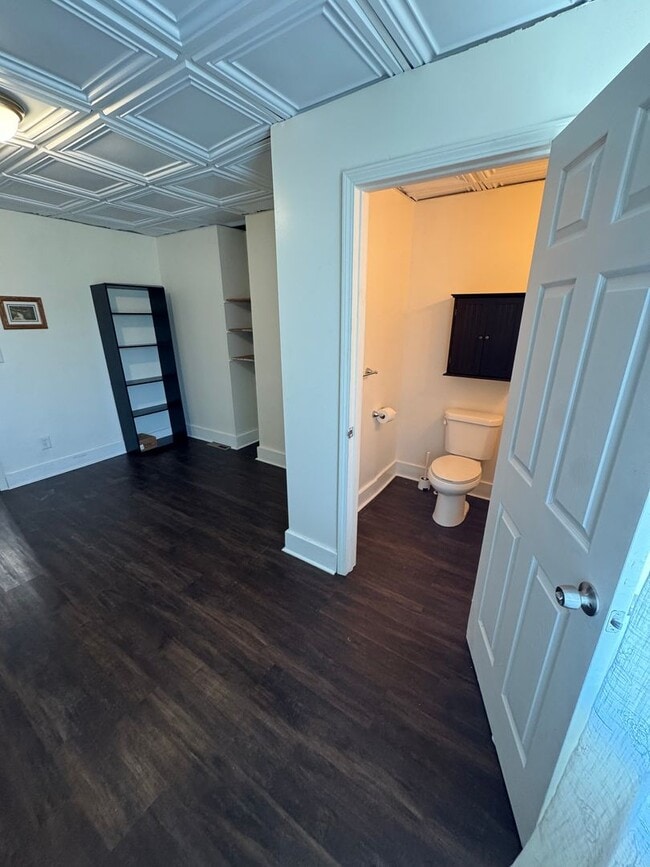 Building Photo - 3 Bedroom 1.5 Bath in Natrona Heights!