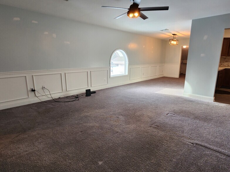 Building Photo - 3500 Bristol Oxford Valley Rd