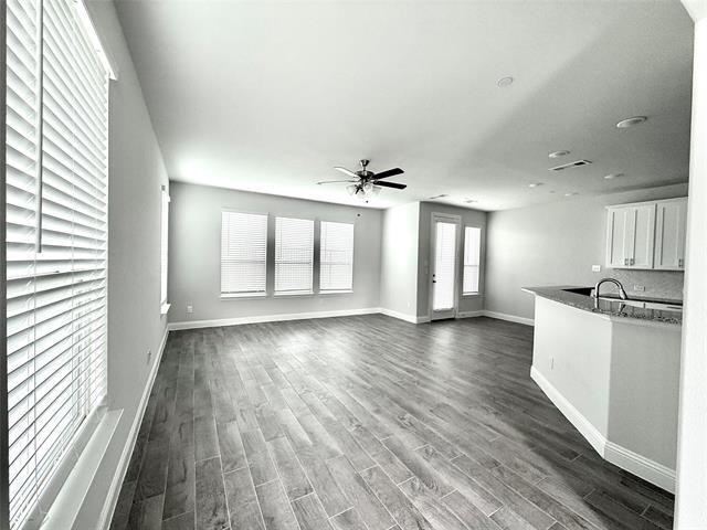 Building Photo - 1061 Keswick Dr