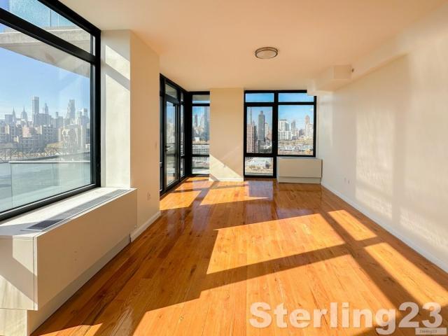 Building Photo - 1 bedroom in Queens NY 11106