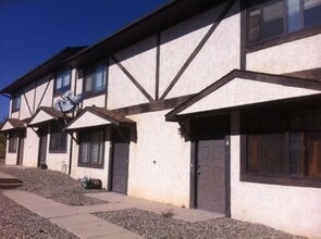 Building Photo - 1978 Mineola Pl
