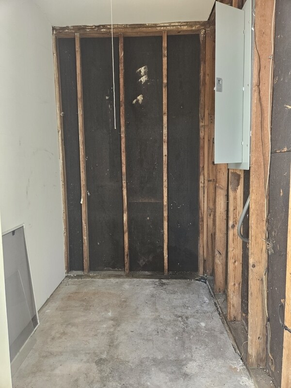 Building Photo - 723 Atterbury Ct