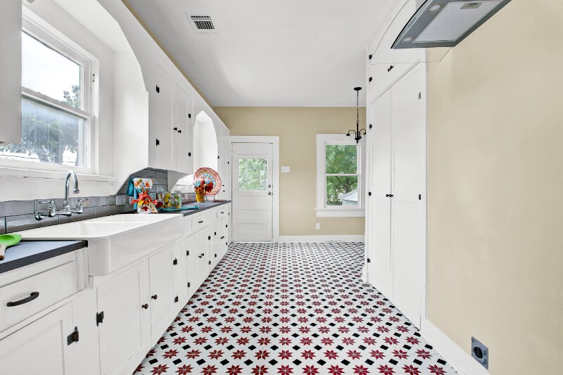 Building Photo - 1719 McKinley Ave