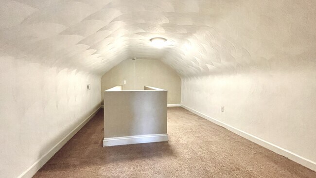 Building Photo - 3912 Davis St