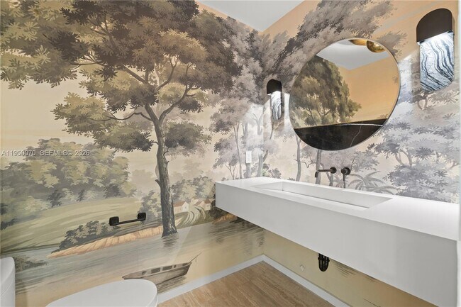 Building Photo - 1250 NE 87th St