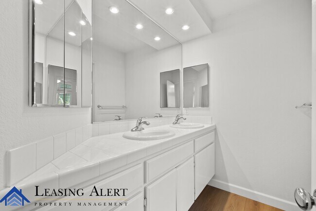 Building Photo - 23459 W Riversbridge Way