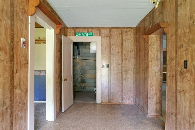 Building Photo - 194 Ouachita 54