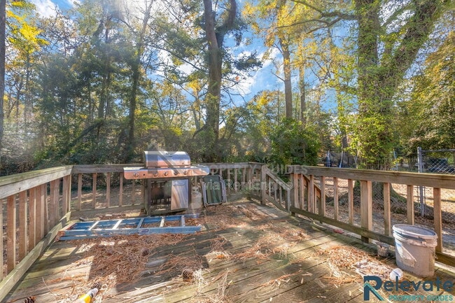 Building Photo - 7507 Comet Rd