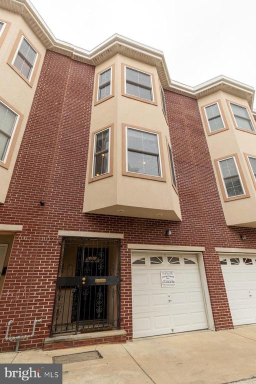 Building Photo - 1017 Dorrance St