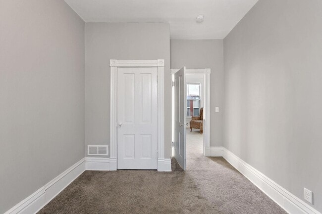 Building Photo - 2617 2nd Ave S