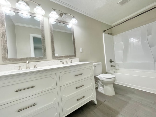 Building Photo - Updated 3-Bedroom, 2-Bath Home in Decatur, AL