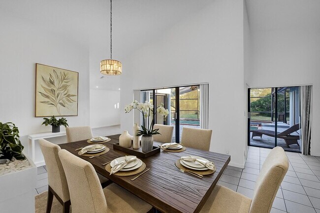 Building Photo - 11508 Clear Creek Pl