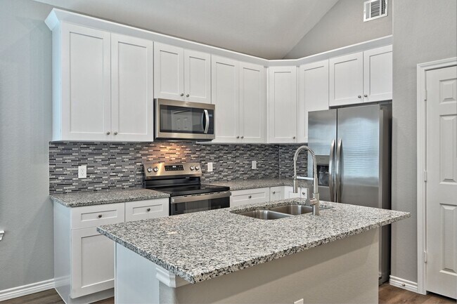 Building Photo - 11911 Nelwood St